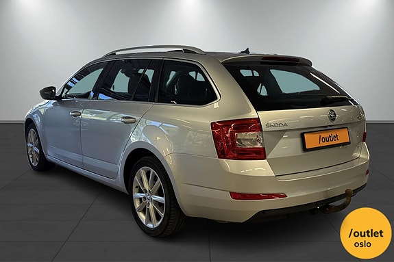 Skoda Octavia 3 of 5