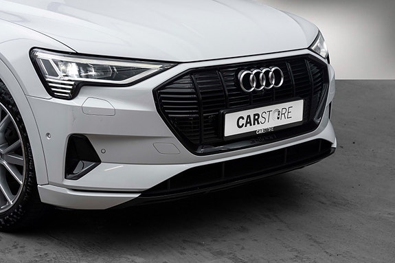 Audi e-tron Sportback 4 of 28