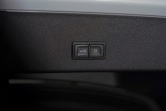 Audi e-tron Sportback 28 of 28