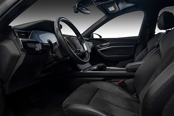 Audi e-tron Sportback 21 of 28
