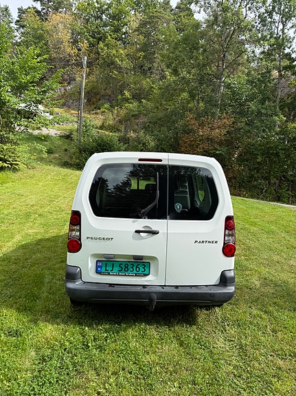 Peugeot Partner 3 of 5