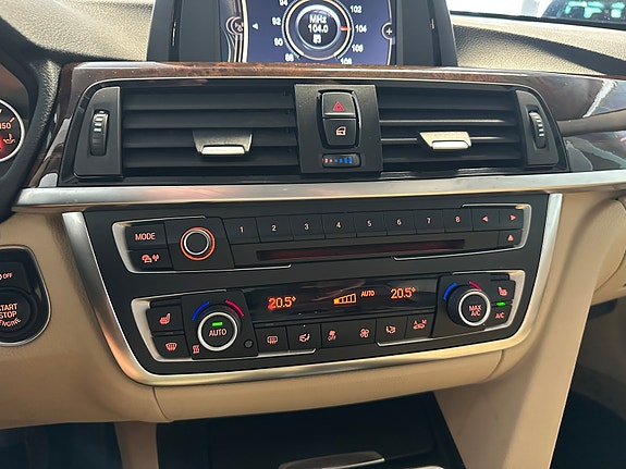 BMW 320xd 25 of 30