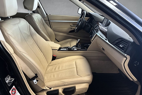 BMW 320xd 13 of 30