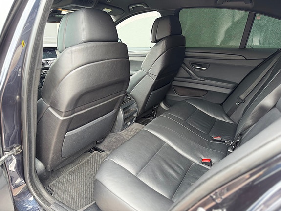 BMW 520d 25 of 28