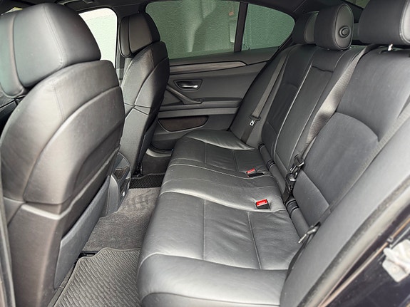 BMW 520d 26 of 28
