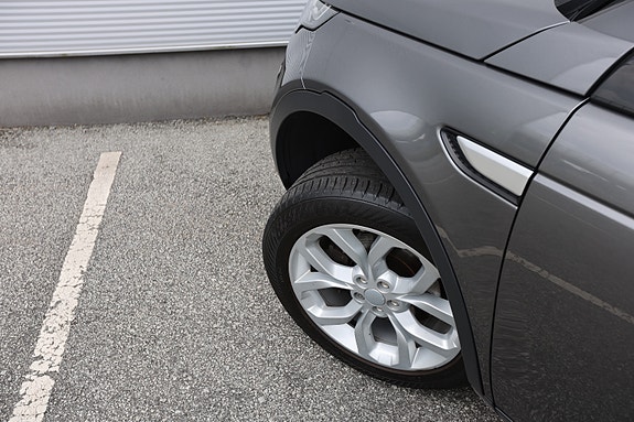 Land Rover Discovery Sport 5 of 30