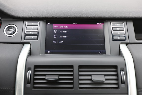 Land Rover Discovery Sport 30 of 30
