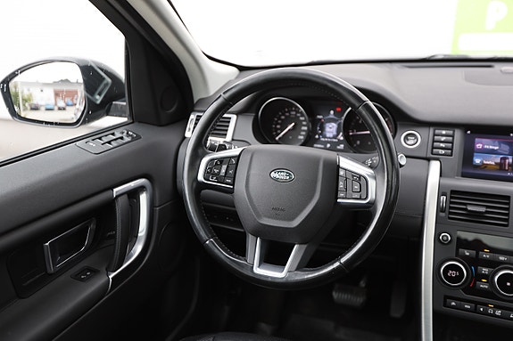 Land Rover Discovery Sport 17 of 30