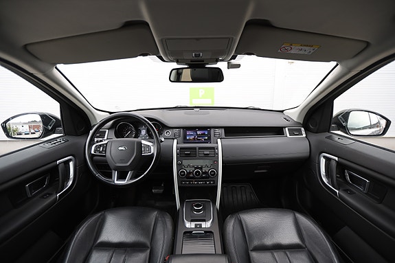 Land Rover Discovery Sport 16 of 30