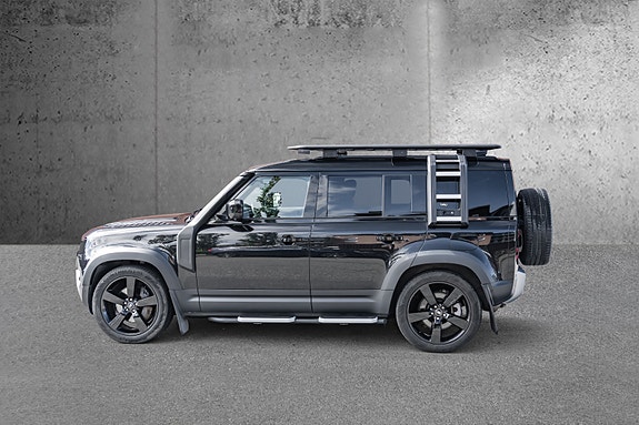 Land Rover Defender 110 9 of 30