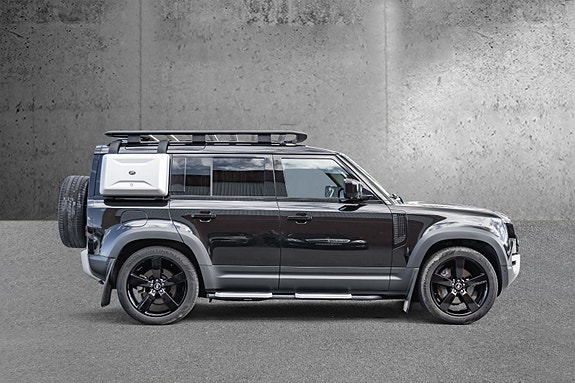 Land Rover Defender 110 5 of 30