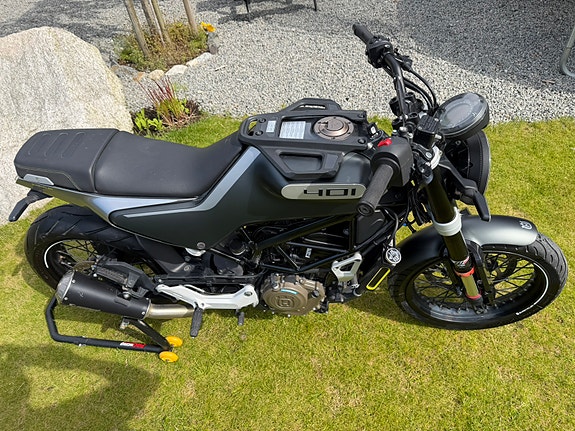 Husqvarna Svartpilen 401 6 of 12