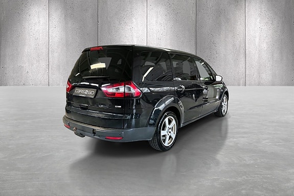 Ford S-MAX 3 of 5