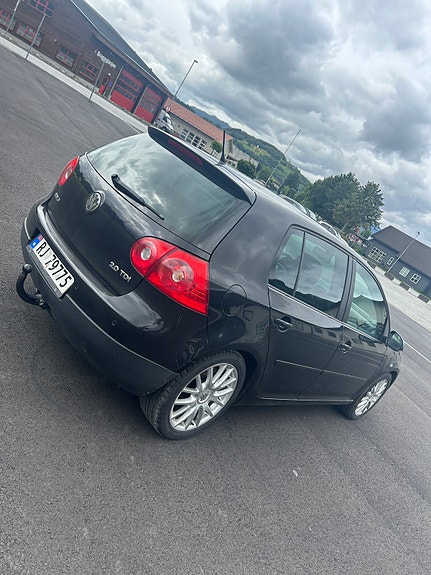 Volkswagen Golf V 8 of 23