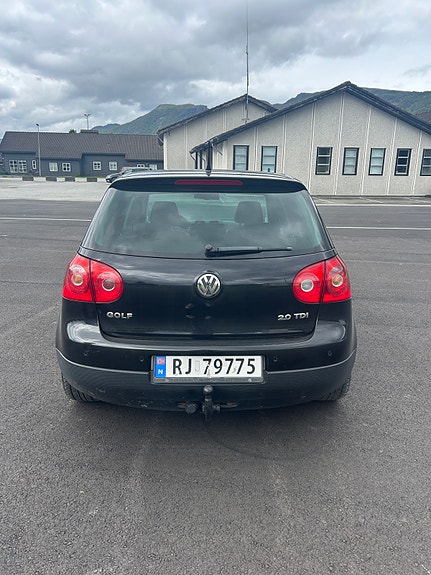 Volkswagen Golf V 2 of 23