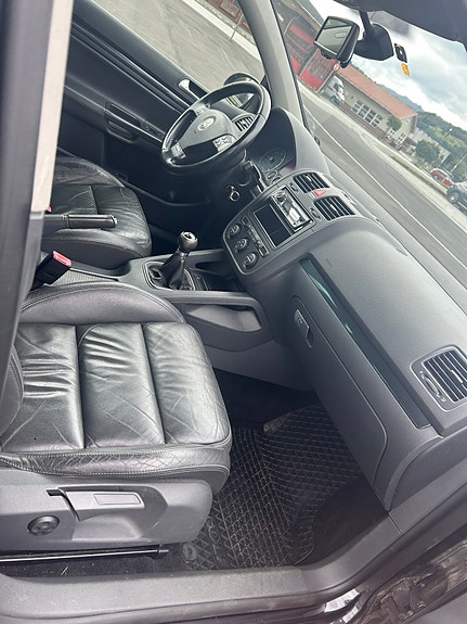 Volkswagen Golf V 15 of 23