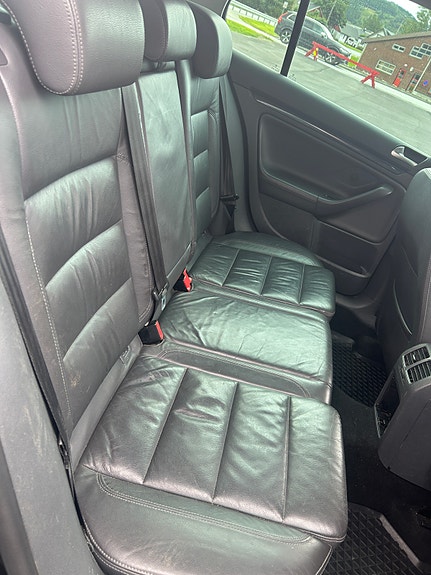 Volkswagen Golf V 19 of 23