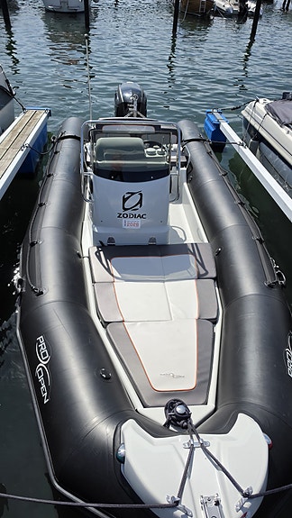 Meget pen og vedlikeholdt Zodiac Pro Open 650 | Navigasjon | Stereo | Vannski 13 of 13