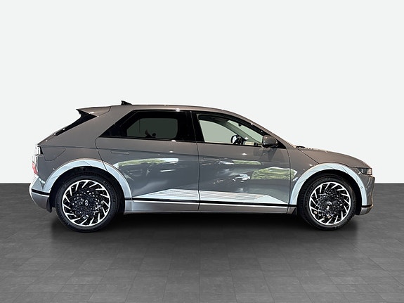 Hyundai Ioniq 5 4 of 5
