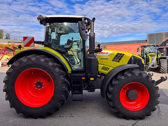 CLAAS Arion 660 CMATIC 4 of 5