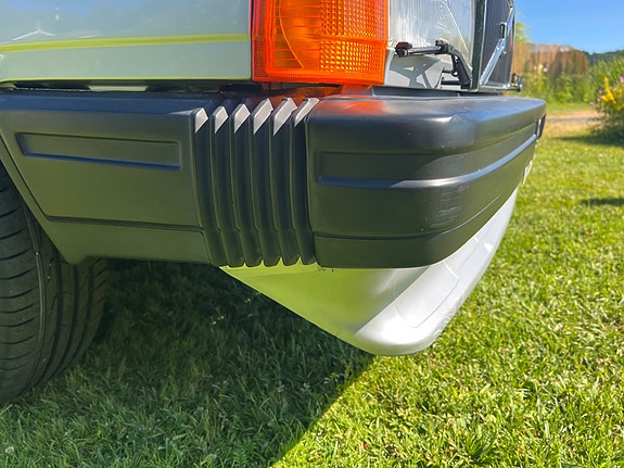 Volvo 740 24 of 30
