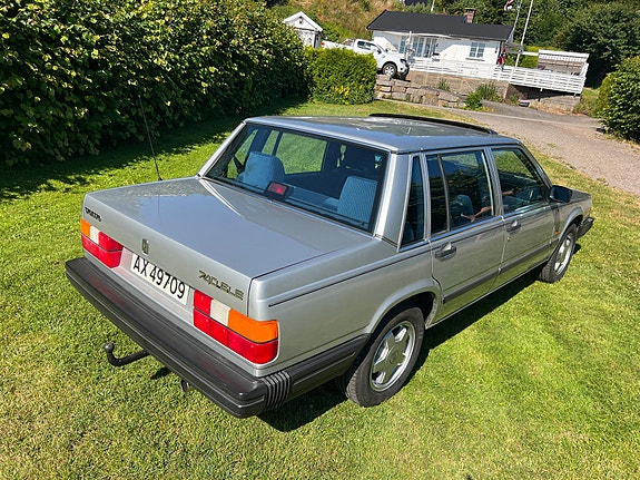 Volvo 740 6 of 30