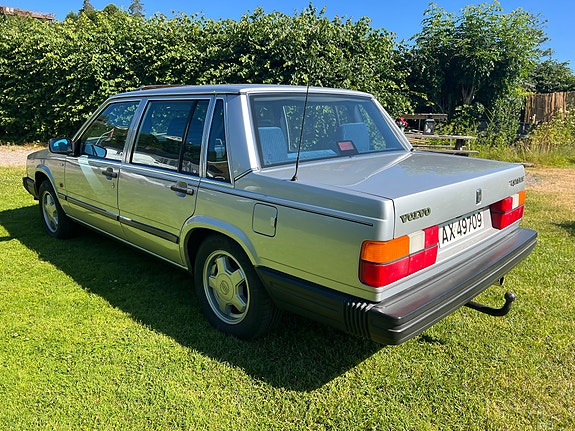 Volvo 740 7 of 30