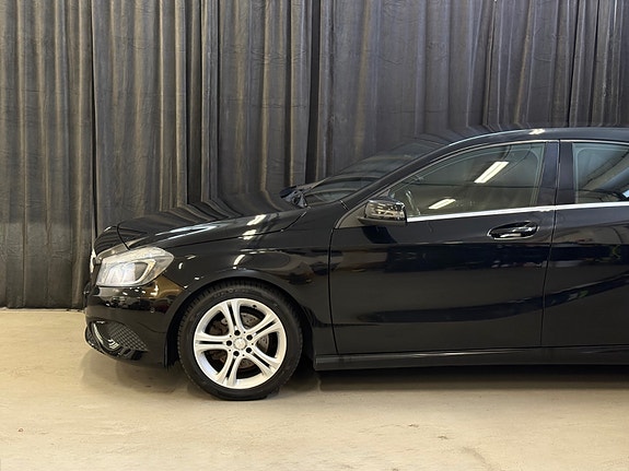 Mercedes-Benz 4 of 5