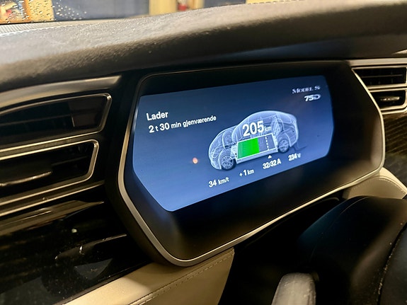Tesla Model S 11 of 30