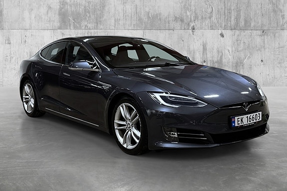 Tesla Model S 3 of 30