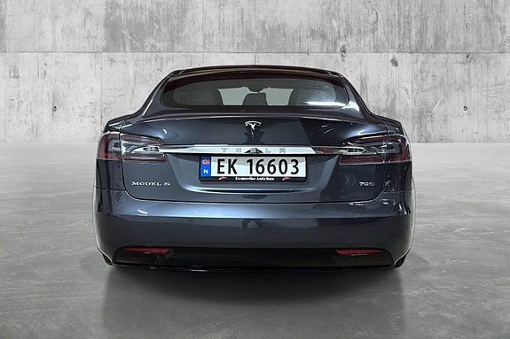 Tesla Model S 6 of 30