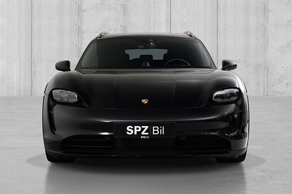Porsche Taycan 4S 3 of 5