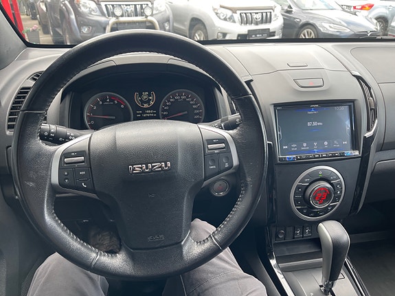 Isuzu D-max 10 of 30