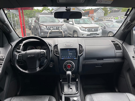 Isuzu D-max 9 of 30