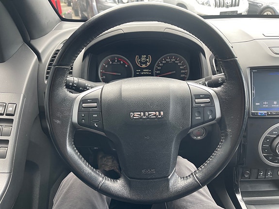 Isuzu D-max 11 of 30