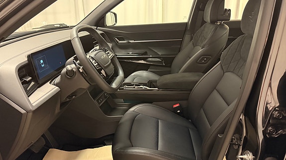 KGM Musso EV 11 of 29