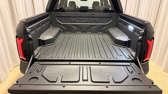 KGM Musso EV 8 of 29