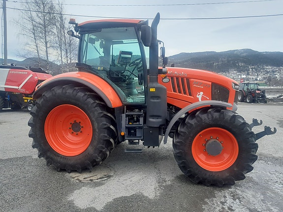Kubota M7173 Premium. Leveres med Bruktgaranti. 2021, kr 940 000,-