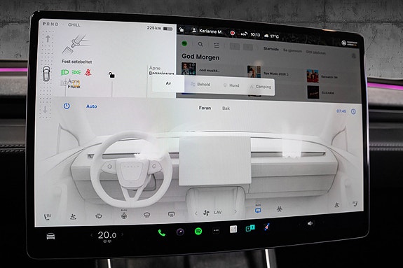 Tesla Model Y 29 of 30
