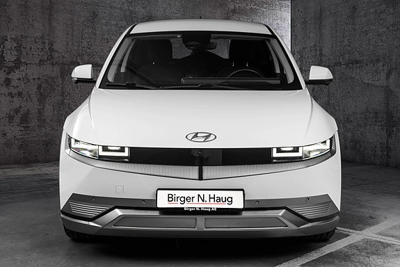 Hyundai Ioniq 5 3 of 30