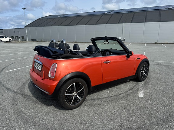 MINI Cooper 5 of 5