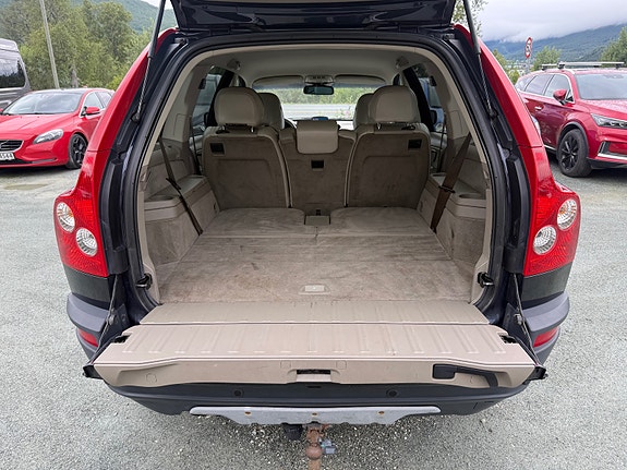 Volvo XC90 23 of 26