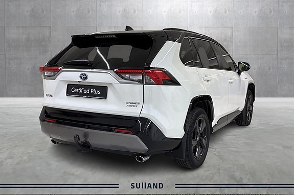 Toyota RAV4 5 of 22