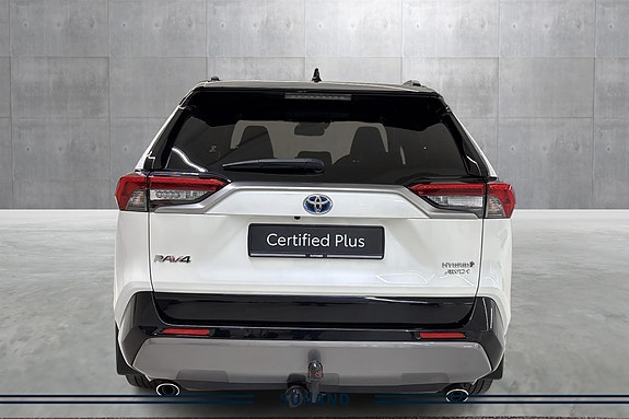 Toyota RAV4 4 of 22