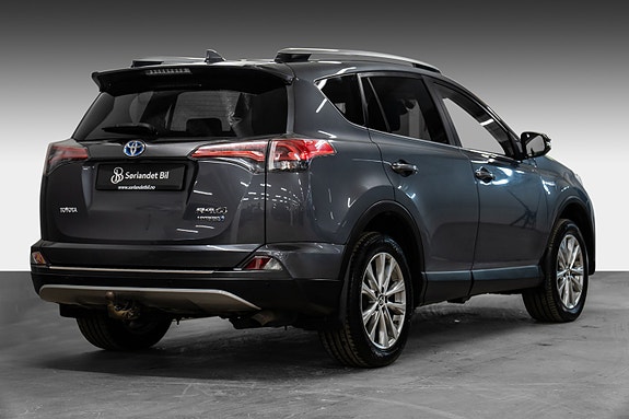 Toyota RAV4 5 of 5