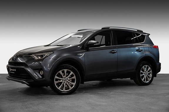 Toyota RAV4 2 of 5