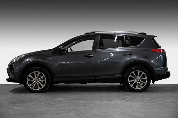 Toyota RAV4 3 of 5