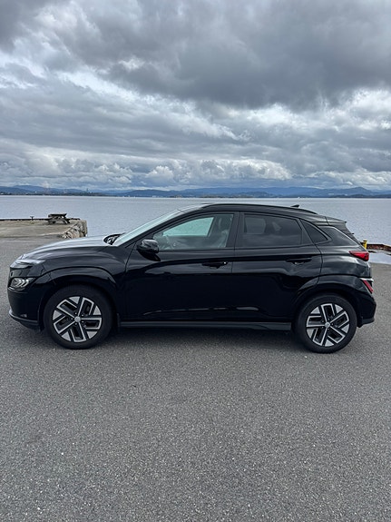 Hyundai Kona 3 of 5