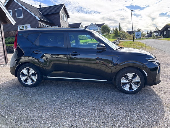 Kia e-Soul 6 of 22