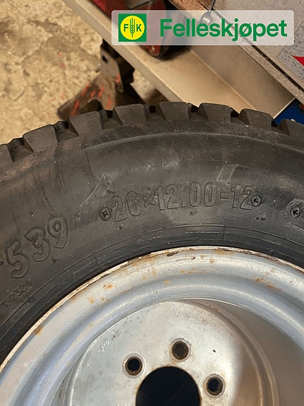avant Hjul par: Trelleborg 26/50X12 Trelleborg grå 9.50JA 3 of 3